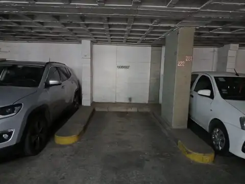 Cochera en Venta en Centro, Córdoba