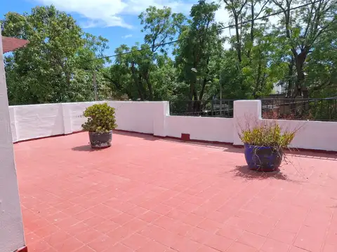 ALQUILER- P.H. 3 ambientes en Beccar, terraza y lavadero