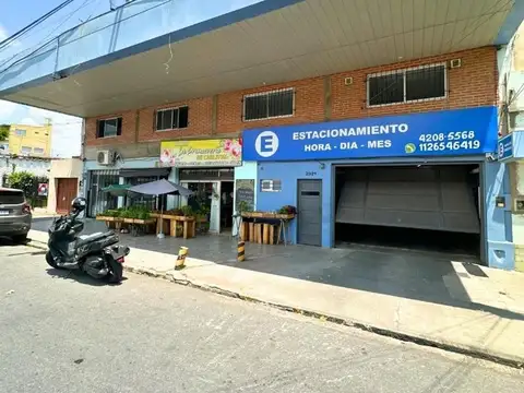 Garage en Venta con 75 Cocheras + 2 Locales en Venta