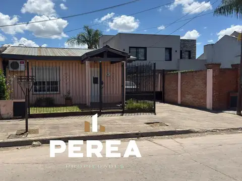 Casa en calle Rivadavia 1560