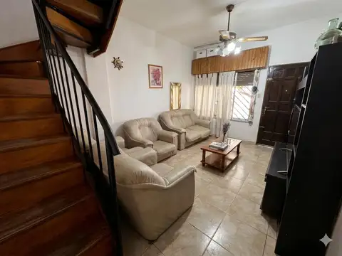 Depto Tipo Casa en Venta en Castelar Sur, USD 95.000