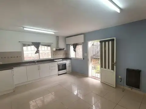 Depto Tipo Casa en Venta de 2 ambientes