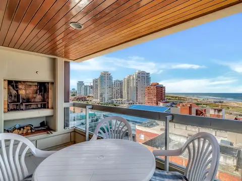 Departamento en Alquiler en Playa Mansa, USD 5.850