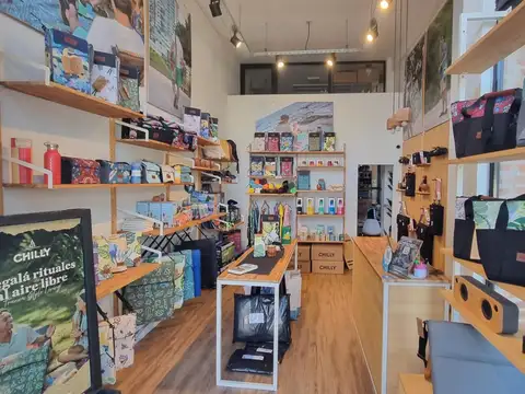 Hermoso local en el centro de san isidro c/cochera cub.