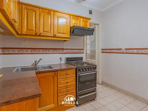 Departamento 4 ambientes con 2 baños
