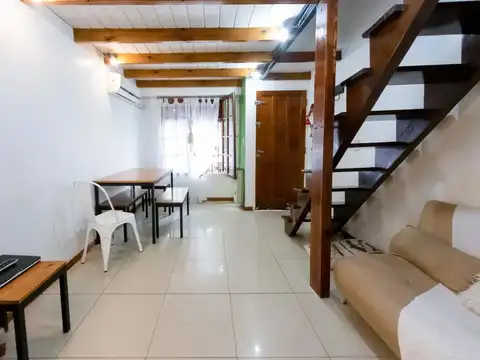 Depto Tipo Casa en Venta de 3 ambientes