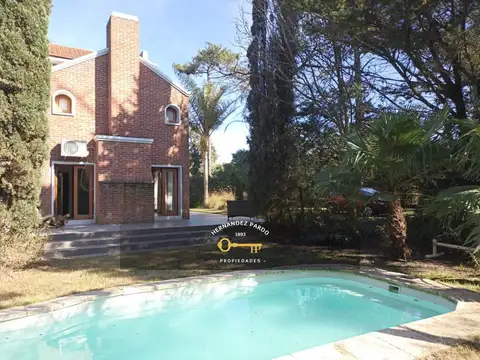 Casa 4 ambientes con 3 baños