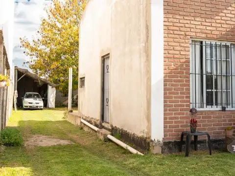 Casa 3 ambientes con 1 baño