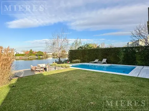 Casa en venta en el barrio La Laguna