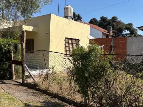 Casa en Venta en Luis Guillon, USD 59.000