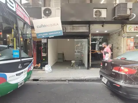 Viamonte al 600, a metros de Florida !