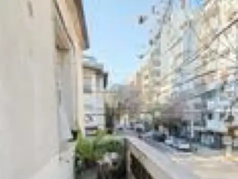Depto Tipo Casa en Venta de 5 ambientes