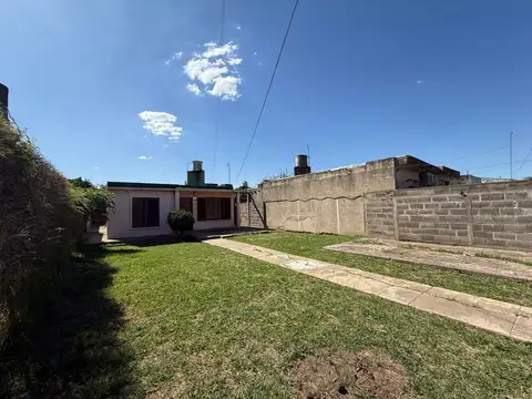 Casa en Venta en Rafael Calzada, USD 79.000