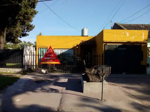 Casa ideal dos familias en buena ubicacion