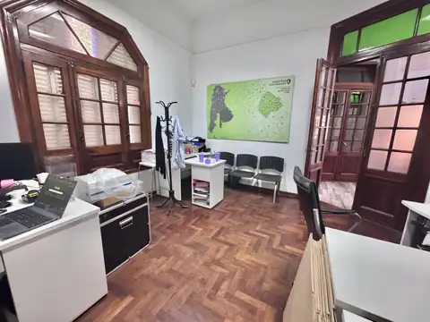 Avenida 25 de Mayo al 1700