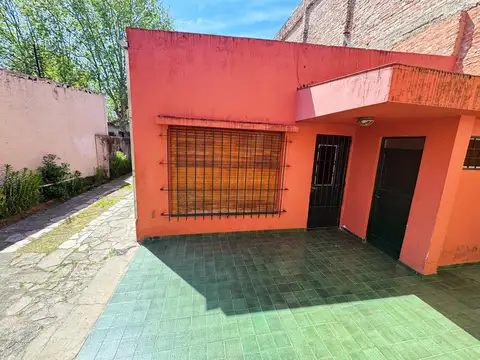 Casa en Alquiler en San Fernando Vías  /  Centro, $ 1.000.000