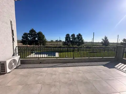 Casa en Alquiler Temporal al Sureste