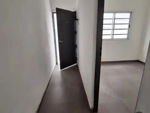 Depto Tipo Casa en Alquiler de 1 dormitorio