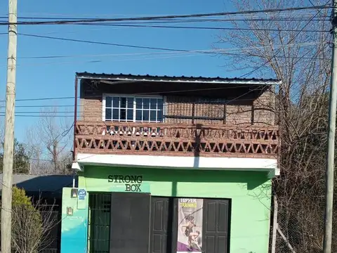 Casa en venta - 2 Dormitorios 1 Baño - Local - Departamento - 895Mts2 - Guernica