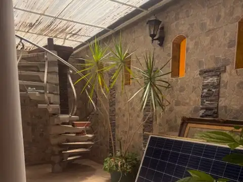 VENTA CASA 2 DORMITORIOS -  BARRIO PROVIDENCIA