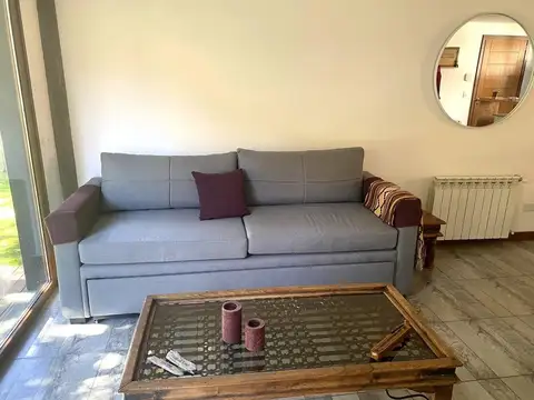 Depto Tipo Casa en Alquiler de 1 dormitorio