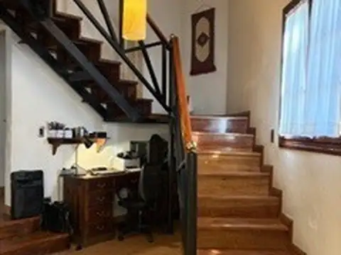 EXCELENTE CASA 4 DORMITORIOS