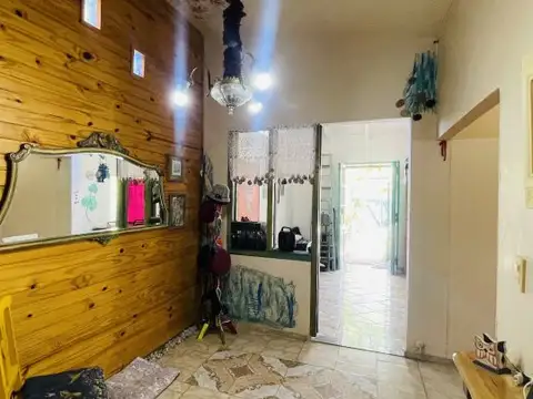Casa 2 dormitorio en Venta Apta Crédito Hipotecario