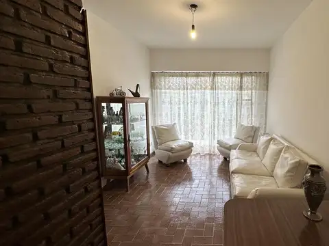 Departamento en venta de 4 ambientes en Tapiales