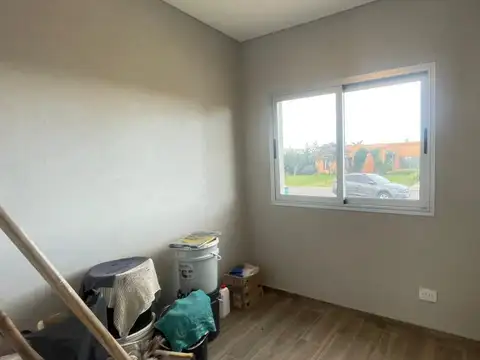 Casa en Venta con 5 cocheras