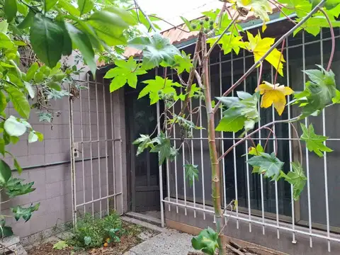 Depto Tipo Casa en Venta en Remedios de Escalada, USD 55.000