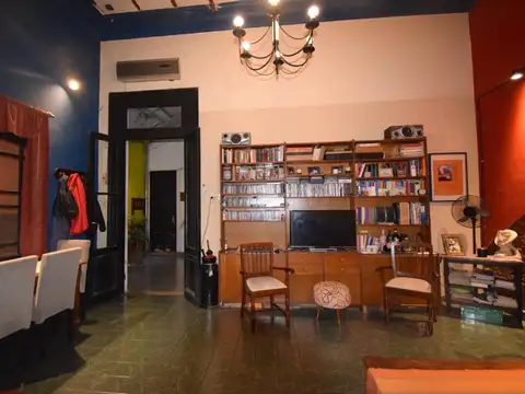 Depto Tipo Casa 4 ambientes con 2 baños