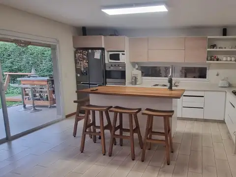 Casa 3 ambientes con 3 baños