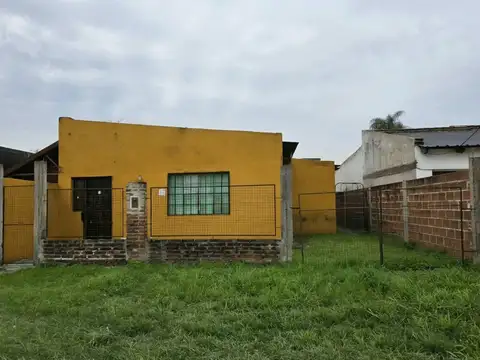 CASA EN VENTA EN LAVALLE , SOBRE RUTA 27 KM 111