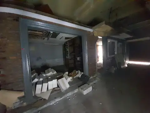 VENTA de 3PH en  AV. DE LOS CONSTITUYENTES  4071