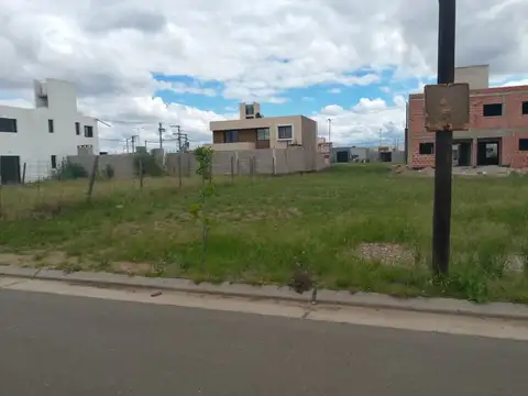 VENTA TERRENO VALLE CERCANO