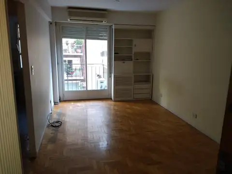 EXCELENTE MONOAMBIENTE EN PALERMO CHICO BARRIO NORTE / Luminoso! cocina separada y balcon al frente