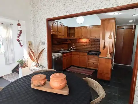 VENTA DE CASA CON JARDIN  EN SAN JUSTO