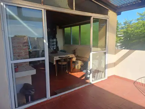 Depto Tipo Casa en Venta de 4 dormitorios