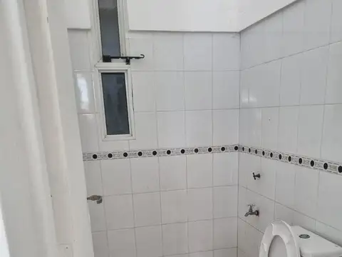 LOCAL COMERCIAL EN VENTA – BLVR YRIGOYEN 141