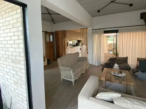 Casa en Alquiler en Manuel B Gonnet, USD 1.600