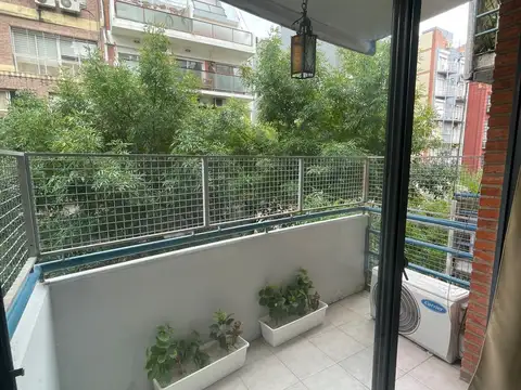 Monoambiente con balcón y excelente ubicación