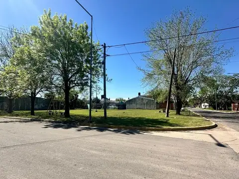 VENTA LOTE BARRIO TRIPOLI 900 M2