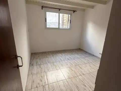 Depto Tipo Casa en Venta en Villa Morra I, USD 85.000