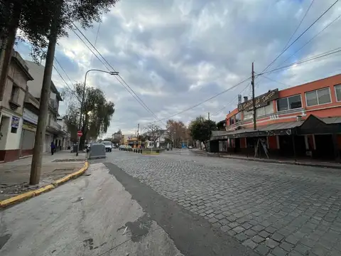 MANGIA CHE TE FA BENE... salon esquina en POLO GASTRONOMICO