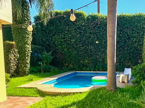 VENTA CASA DE 3 DORMITORIOS C/COCHERA, SAN LORENZO