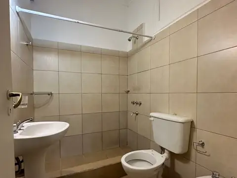 Depto Tipo Casa en Alquiler 60 años
