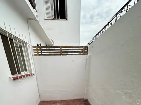 Depto Tipo Casa en Alquiler de 2 dormitorios