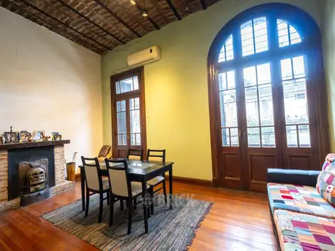 Depto Tipo Casa en Venta de 5 ambientes