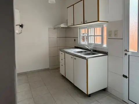 Depto Tipo Casa en Venta de 4 ambientes