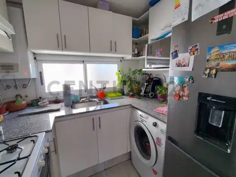 VENTA DEPARTAMENTO 2 AMBIENTES - APTO CREDITO - MORON NORTE contrafrente con baulera propia.
